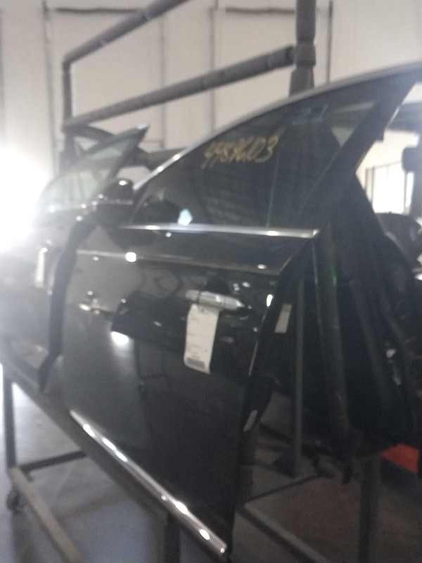 2018 Cadillac XTS Left Front Door Black 474074 Used 114K Miles OEM