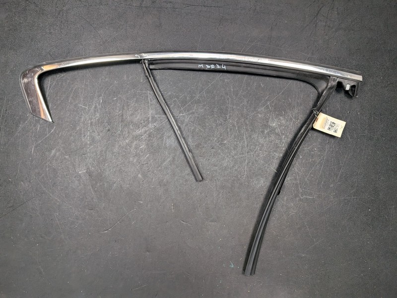 Rear Right Door Window Glass Run Channel 2022 Mazda 3 BDGJ-73-60XP 2019 - 2024 X