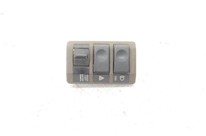 1984-1986 Nissan 300ZX Z31 2+0 Cruise Control Hazard Headlight Switch