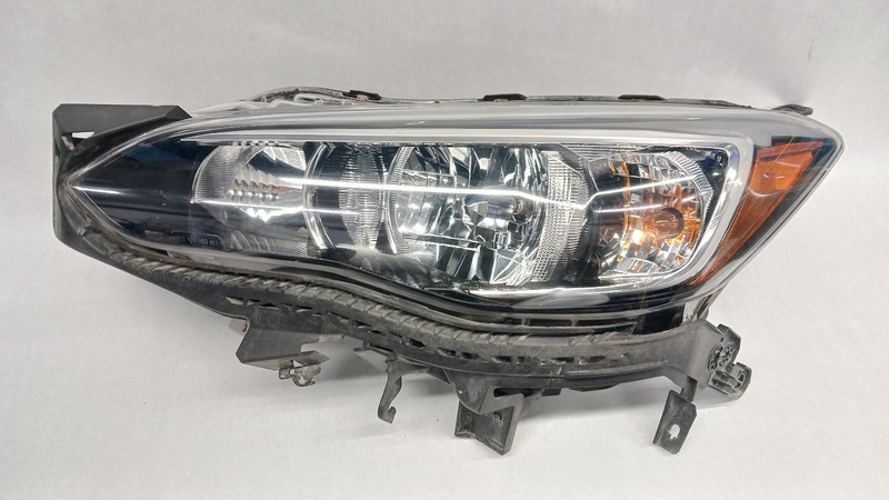 18-'23 SUBARU XV CROSSTREK Left driver headlight halogen OEM Grade B