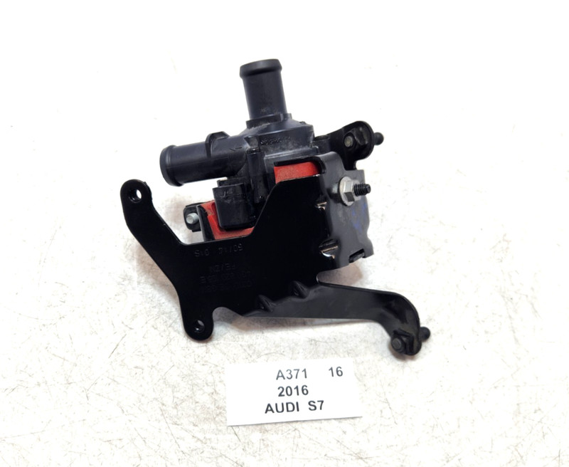 ✅ 2016-2018 OEM Audi S7 Auxiliary Coolant Water Pump W/ Bracket