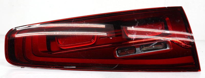 OEM Right Lid Tail Lamp For Mercedes-Benz GLS450 GLS580 167-906-78-10 Lens Chip