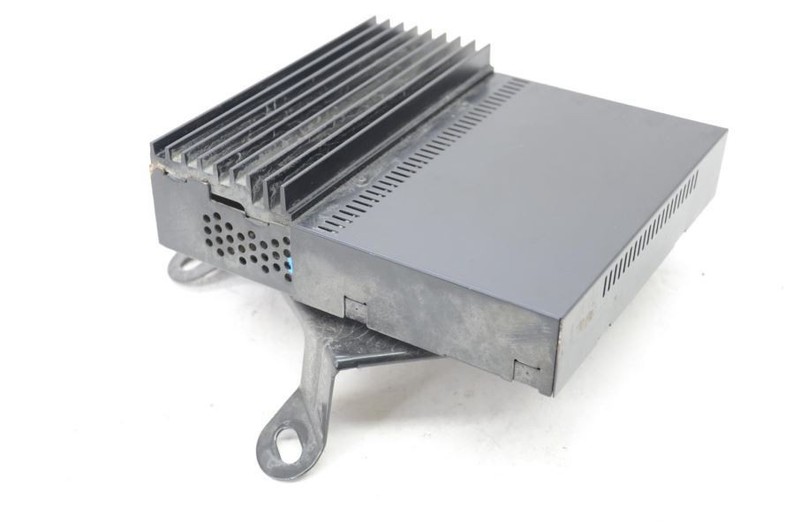 1998-2002 BMW Z3 Roadster Radio Amplifier