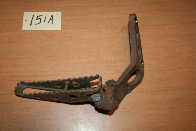 1985 Honda ATC 200X Left Side Foot Peg Step 83 84 85