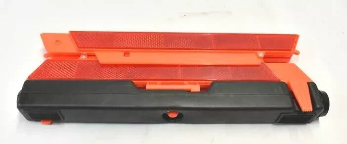 03-10 Porsche Cayanne 955 HAZARD Hazard Emergency Warning Triangle 7L0860251 OEM