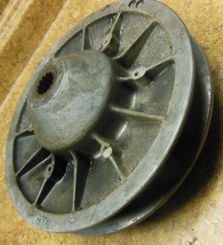 1986 Yamaha VMX540 Vmax VMX 540 Snowmobile Engine Secondary Clutch Driven V Max