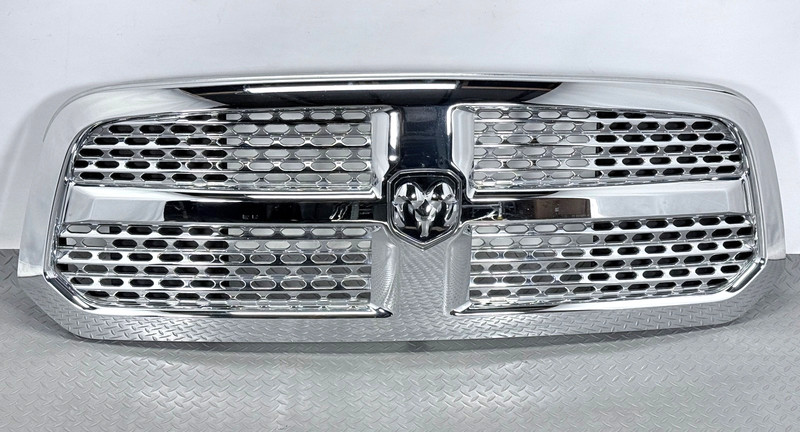 ✅ 13-24 RAM 1500 Classic LARAMIE OEM FRONT CHROME RADIATOR GRILLE w/ LOGO Grill
