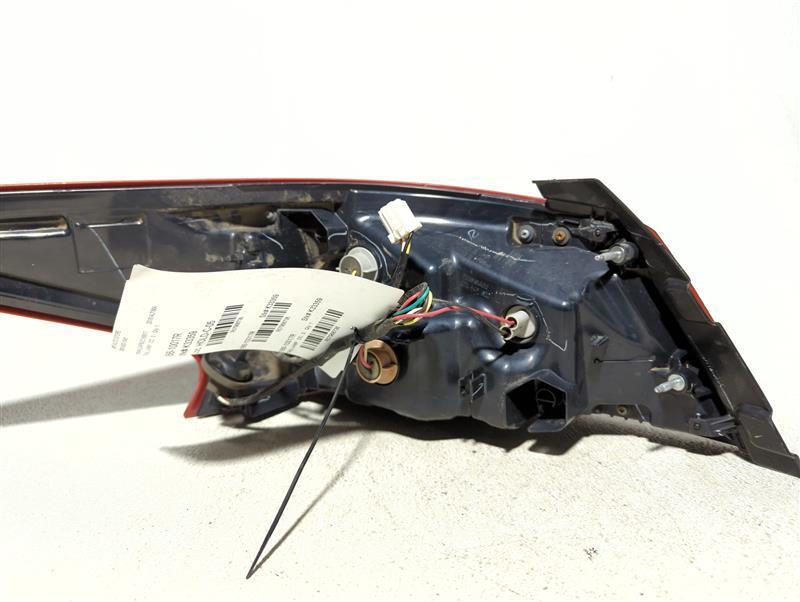 2018 Nissan Altima Right Tail Light Assembly Black OEM 635911 Used