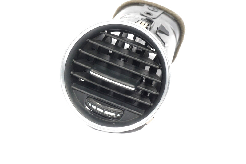 2008 - 2014 MERCEDES BENZ C300 4MATIC W204 FRONT RIGHT AIR VENT OEM