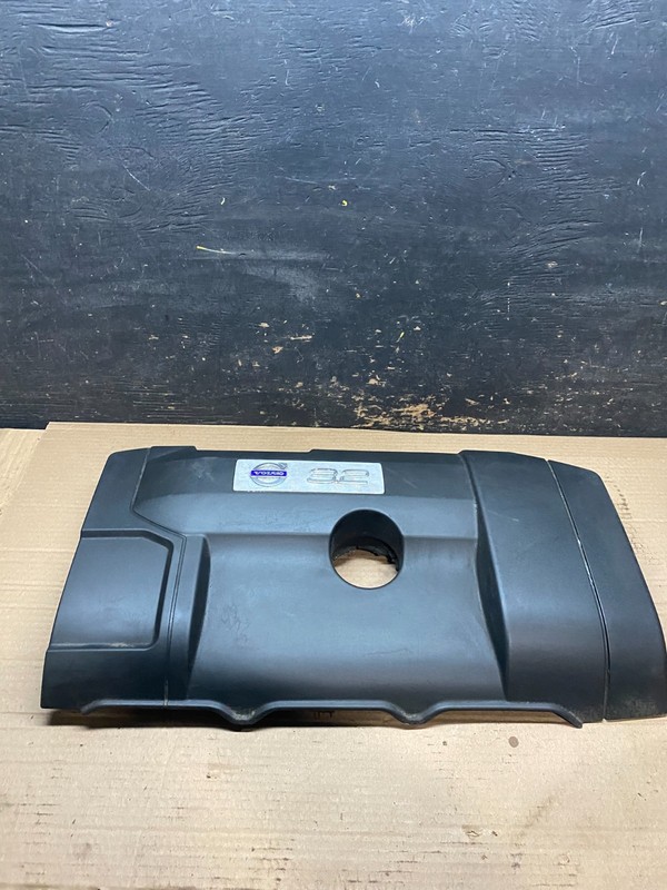 2007 to 2014 Volvo XC90 OEM 3.2L Upper Top Engine Motor Dust Cover Oem U8003 DG