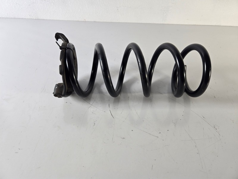 2009 2016 Infiniti RWD EX35 EX37 QX50 Left Driver Rear Suspension Coil Spring OE