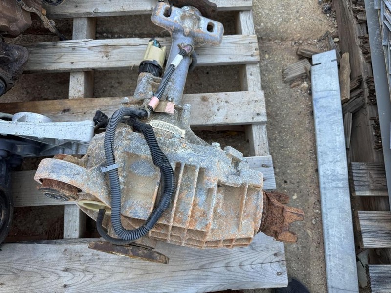 05-06 SILVERADO SIERRA 1500 4X4 FRONT AXLE CARRIER DIFFERENTIAL 3.42 RATIO GU6