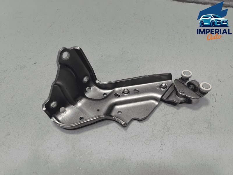 2011-20 Toyota Sienna Rear Driver Slide Door Lower Roller Hinge Bracket OEM 1H1