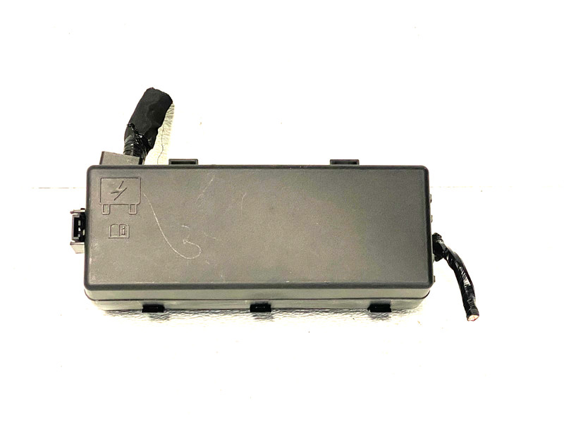 15-22 CHRYSLER 300 REAR TRUNK FUSE BOX RELAY BLOCK OEM #A0.20