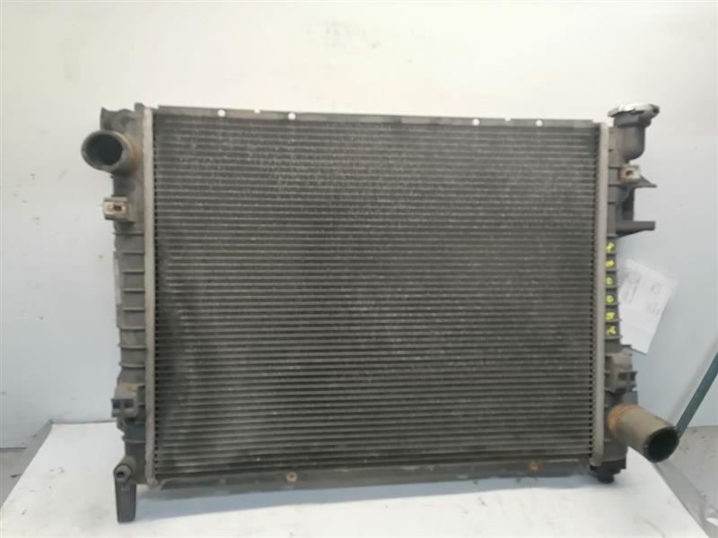 Radiator With Filler Neck Fits 03-05 DODGE 1500 PICKUP 1318744