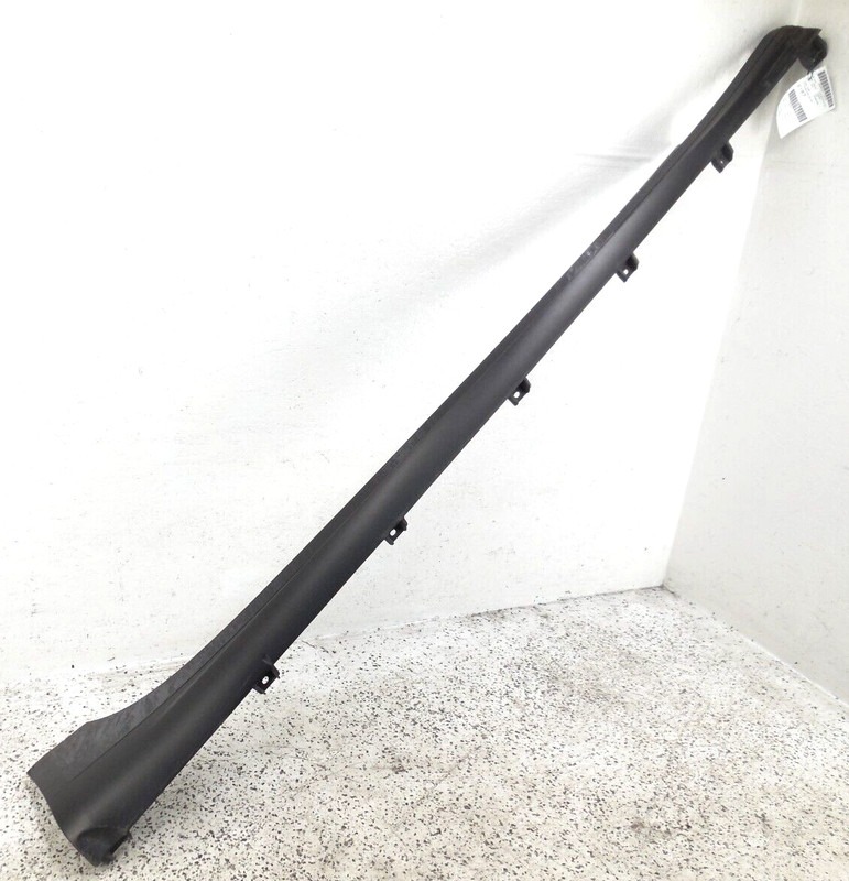2016 16 Maserati Quattroporte Rocker Panel Side Skirt Moulding Right RH OEM