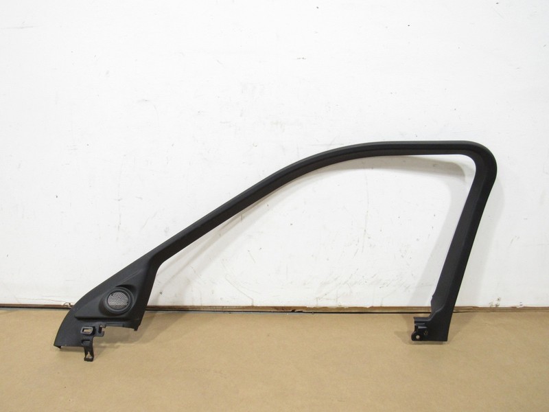 Land Range Rover Evoque 2023 Front Right Door Window Frame Molding Trim 20-24 ;A