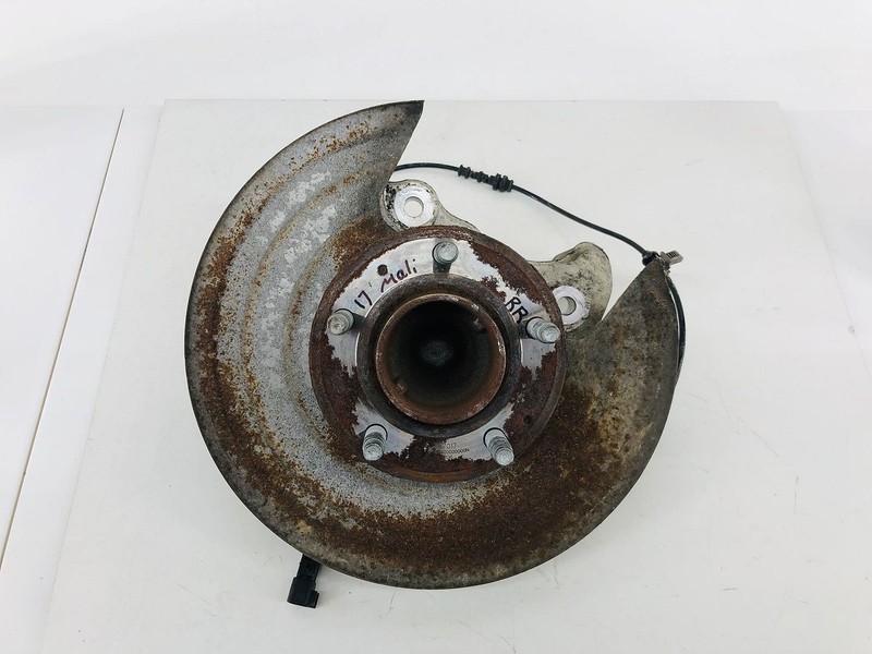 16-20 CHEVROLET MALIBU FWD REAR RIGHT SIDE SPINDLE KNUCKLE WHEEL HUB OEM