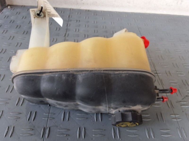 Coolant Reservoir Fits 15-20 ESCALADE 3518742