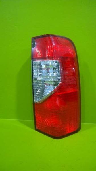 02 03 04 XTERRA PASSENGER RIGHT TAILLIGHT LAMP OEM 3333-26