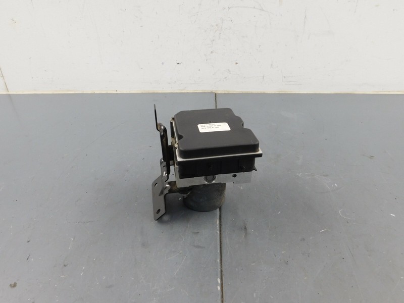 2005 05 06 Pontiac GTO ABS Brake Pump Module #5256 X2