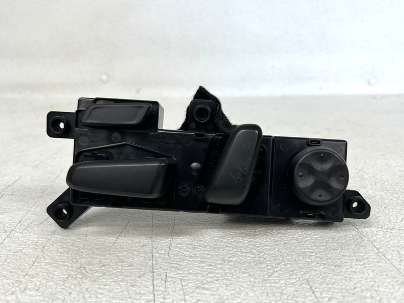 ⭐2020-2025 HYUNDAI PALISADE FRONT LEFT DRIVER SEAT ADJUSTMENT SWITCH OEM LOT2737