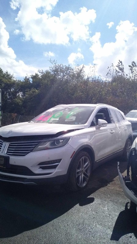 2015 Lincoln MKC Suspension Assembly 2.3L AWD Used 134K Miles - White