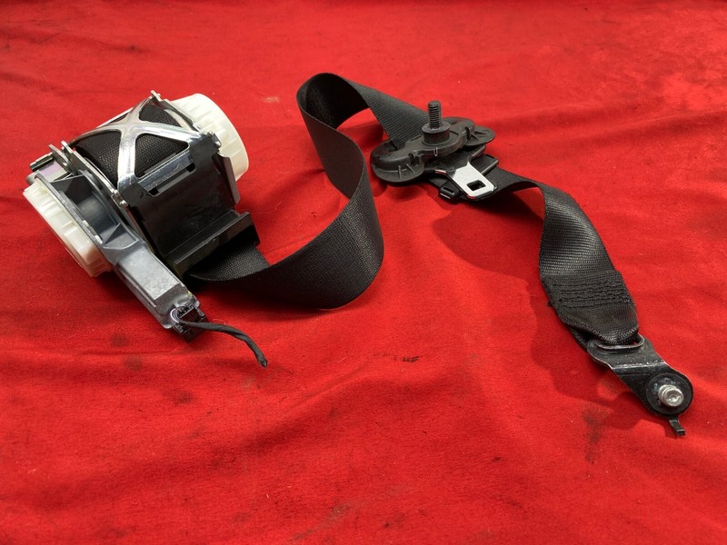 BMW F30 F36 F80 3/4 Series Front Right Passenger Seatbelt Retractor Black OEM✅