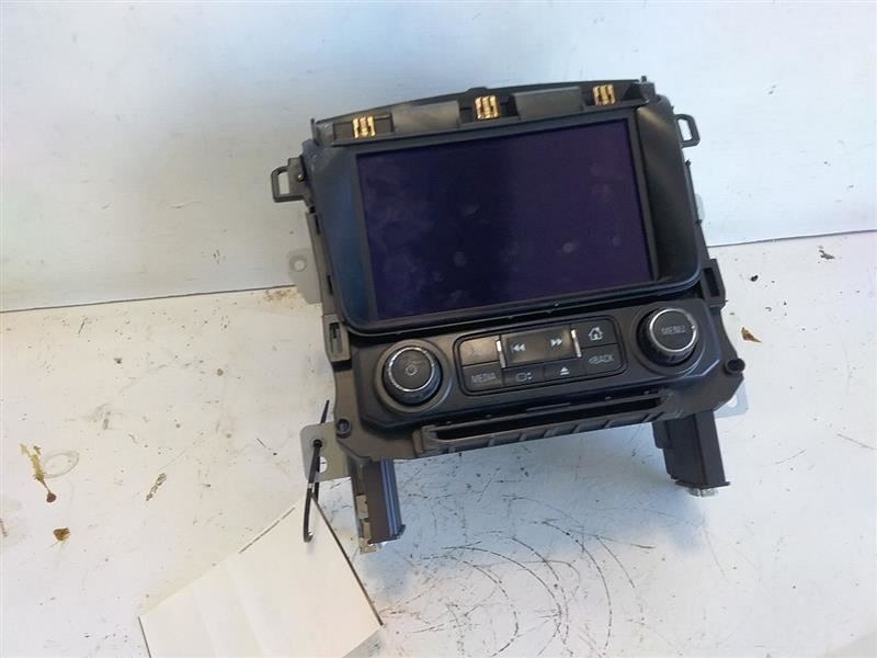 2015 GMC YUKON Radio Control Panel with Screen Opt U42 ID 23278777