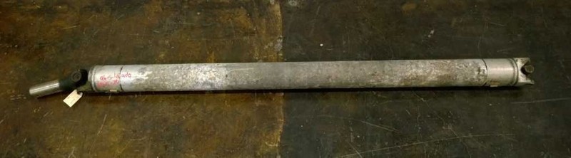 89-99 CHEVY GMC 1500 AT 4X4 EXT CAB DRIVE SHAFT OEM 3765-20