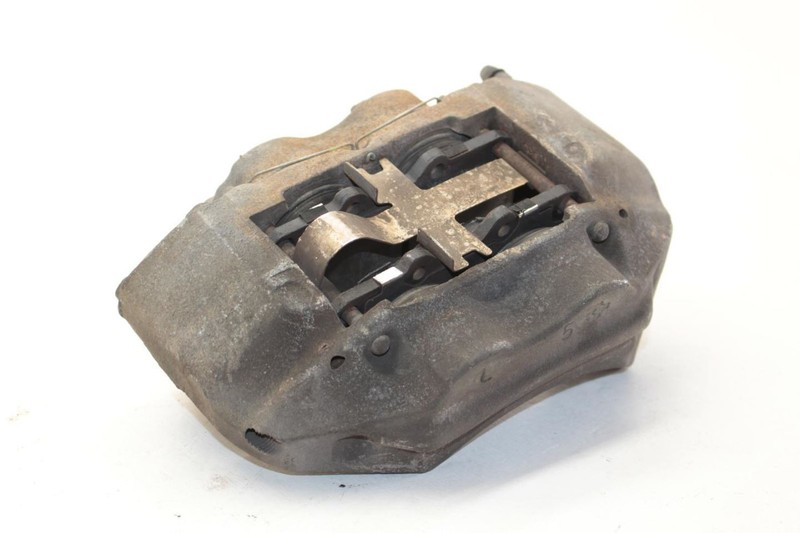95-04 Toyota TACOMA Driver Left Front Caliper Assembly