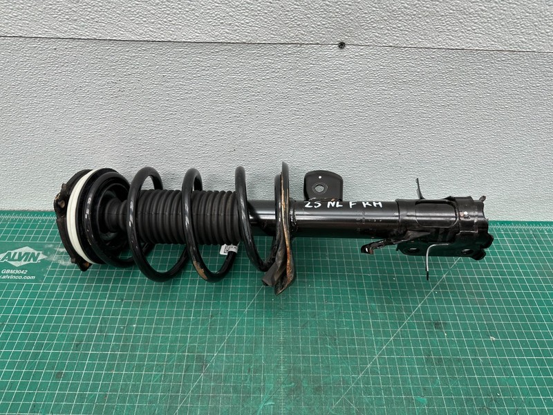 19-25 NISSAN LEAF - FRONT RIGHT SUSPENSION SHOCK ABSORBER STRUT W/ SPRING OEM