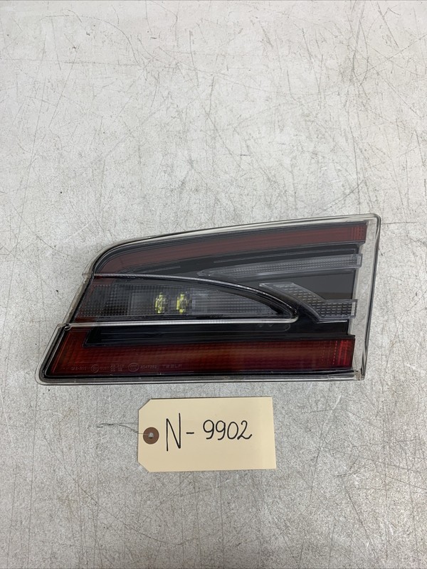 2012-21 Tesla Model S Right Side 3-PIN Liftgate Tail Light 6005924-00-C 9902 B17