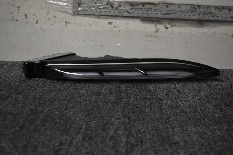 2019-2020 PORSCHE MACAN S DAYTIME RUN LAMP RIGHT SIDE FACTORY OEM