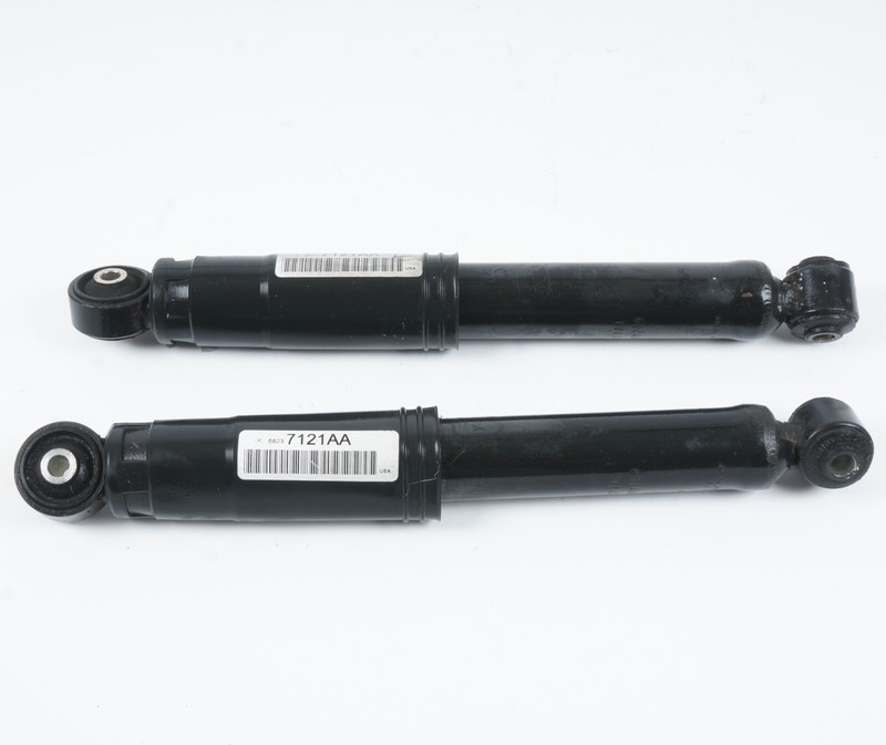2012 - 2017 FIAT 500 REAR SHOCK STRUT ABSORBEL LEFT & RIGHT 68237121AA OEM