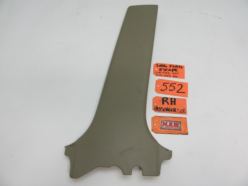 01-07 ESCAPE RIGHT DOOR PILLAR POST SEAT BELT HINGE TRIM COVER 5L84-78243A52-AAW