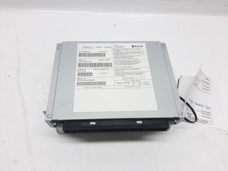 Land Rover LR4 Stereo Radio AM FM Receiver Command Unit CF6N18C815JE