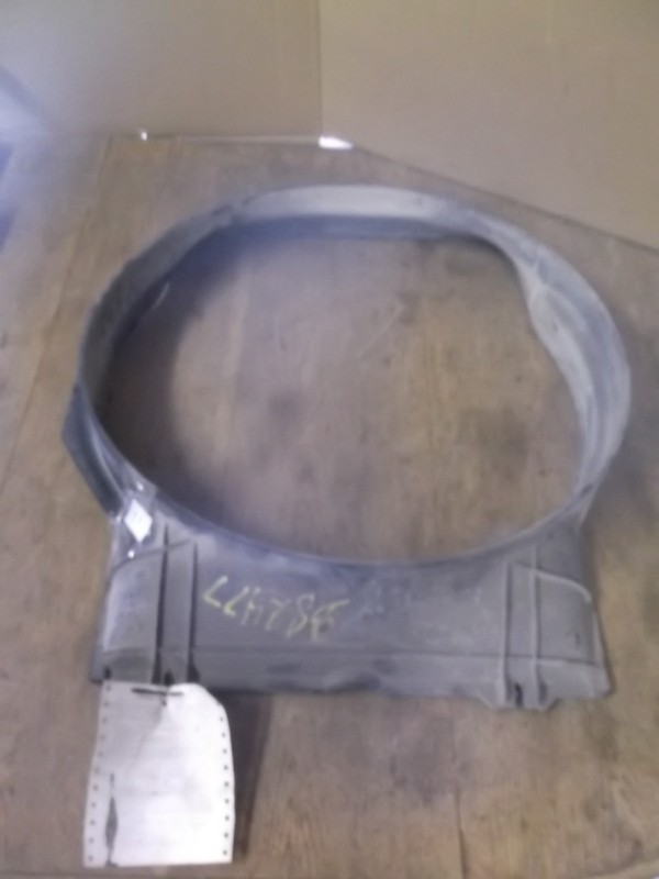 1985 Chrysler Gran Fury Radiator Fan Shroud 3023 78071 3869812 *FREE SHIPPING*
