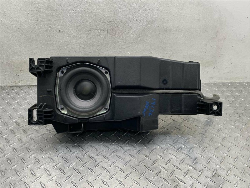 2007 GMC YUKON XL 1500 SUBWOOFER OEM