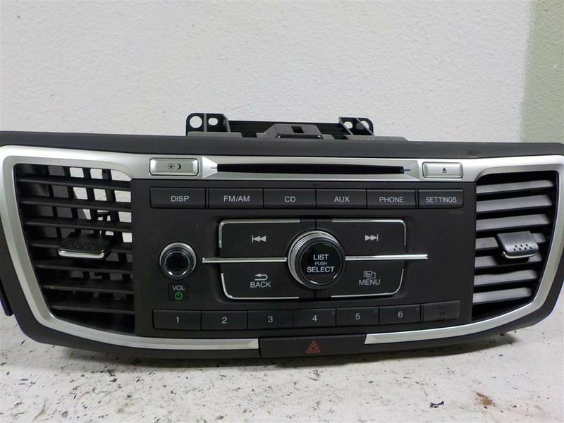 16 17 Honda Accord Lx 4Dr Am Fm Radio Receiver Player Unit Oem