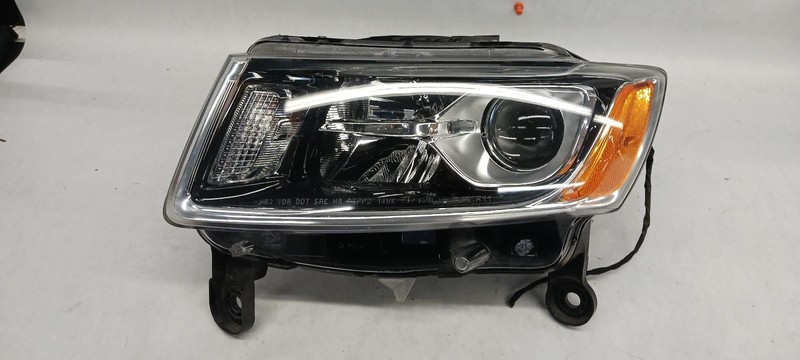 14-'16 JEEP GRAND CHEROKEE Left driver headlight quad halogen OEM Grade A!