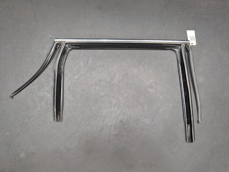 Rear Right Door Window Glass Run Channel 2015 Jeep Cherokee 2014 2016 2017 -2021