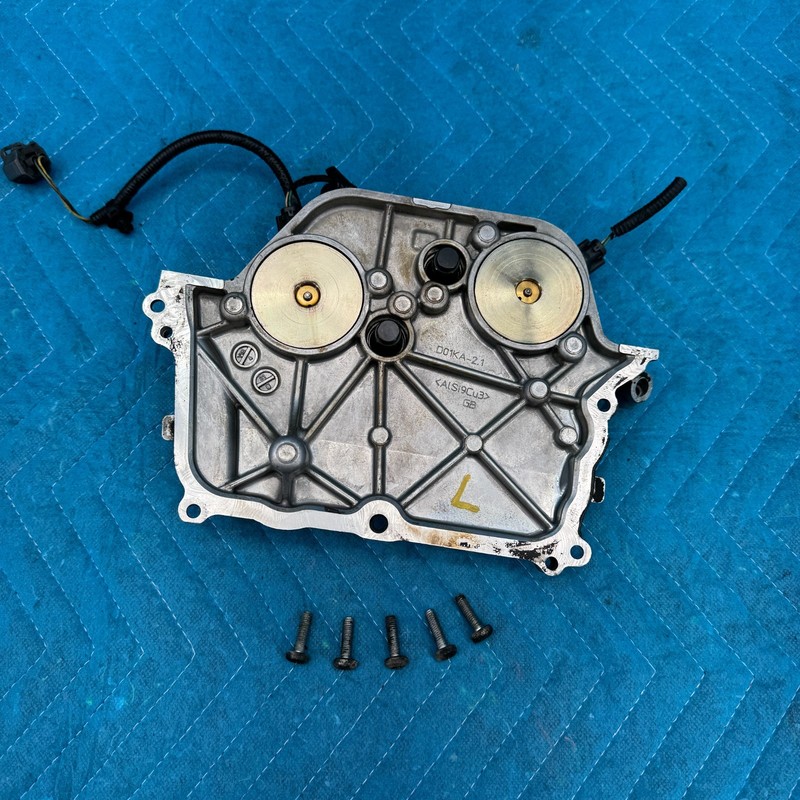 2010–2012 Range Rover L322 5.0L Left Timing Chain Valve Cover OEM 8W936H057AG
