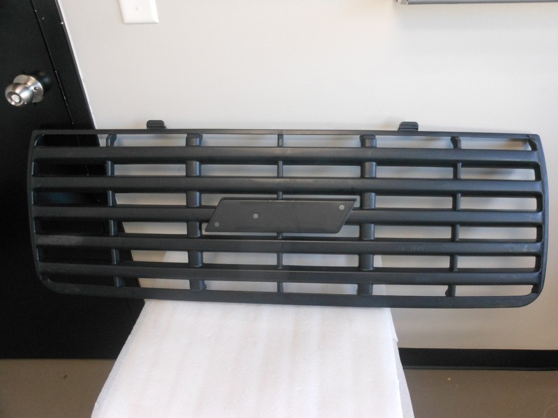 FORD FACTORY ORIGINAL BLACK GRILL OEM