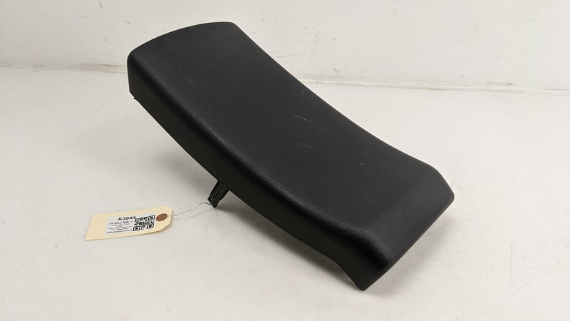 Center Console Rear End Trim Panel 2020 Kia Soul 84642-K0000 2021 2022 - 2024 X