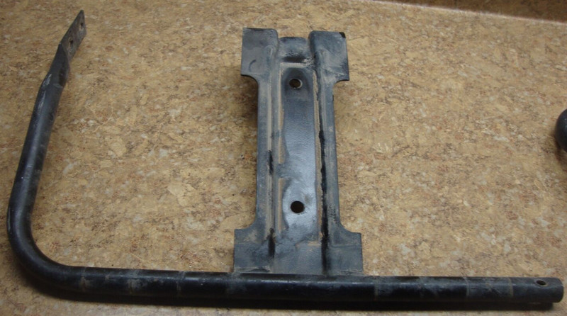2009 Arctic Cat 550 ATV 4x4 EFI Left Foot Peg Mount Floor Board Rest Pedal J9