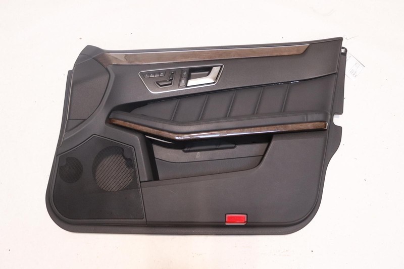 2010-2013 MERCEDES E-CLASS E350 W212 FRONT RIGHT SIDE DOOR PANEL TRIM COVER OEM