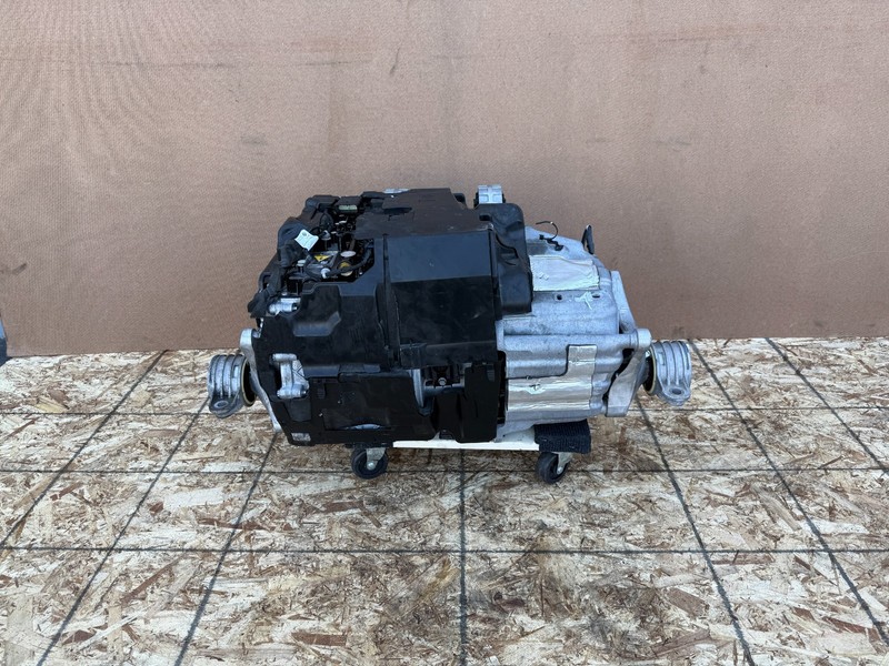RIVIAN R1S 22-24 OEM FRONT ELECTRIC ENGINE DRIVE DUAL MOTOR AWD ASSEMBLY 10K