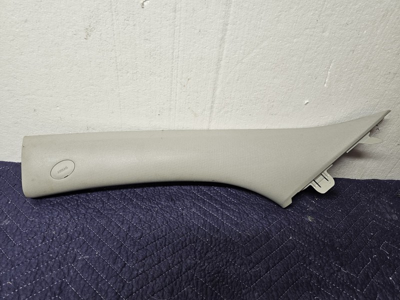 14 to 16 KIA SPORTAGE Pillar Left