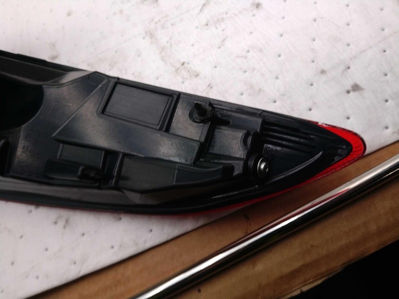 Used Left Tail Light Assembly fits: 2021 Acura Rdx quarter panel mounted Left Gr